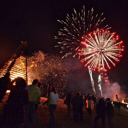 Christmas Eve Bonfire Express Tour Steamboat Natchez